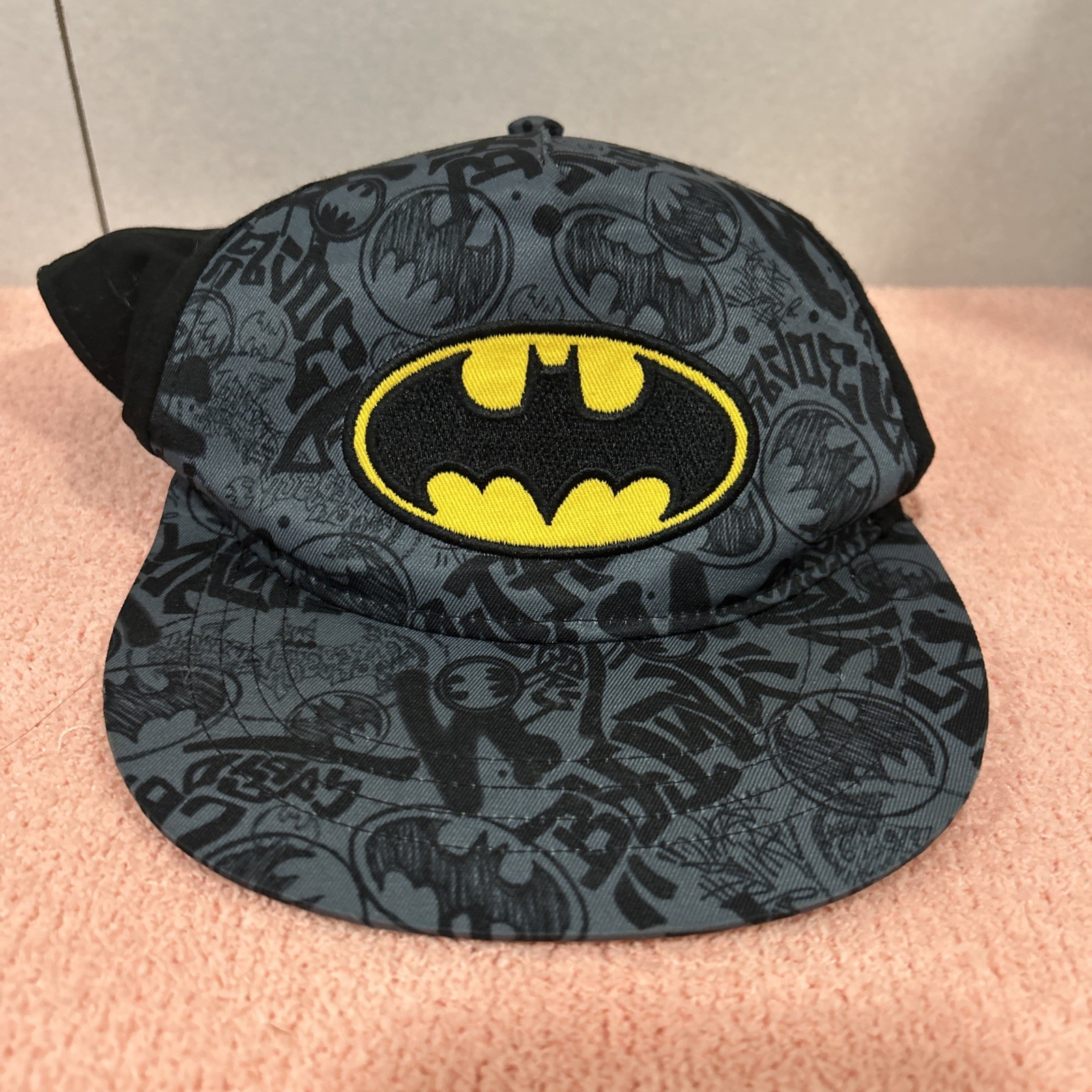 Batman Youth Hat Boys' One Size Gray Black Embroidery Logo Adjustable Snapback