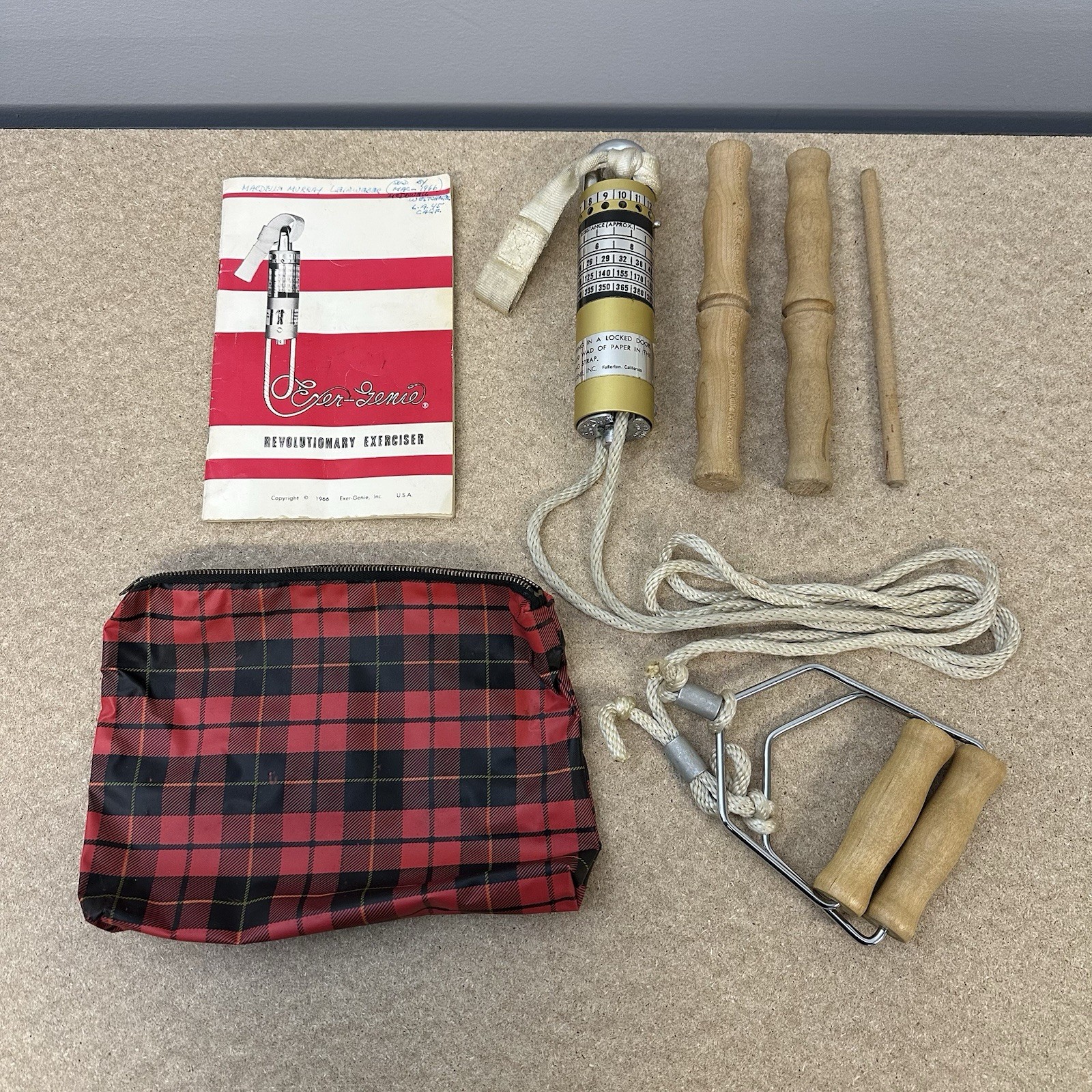 Vtg Exer-Genie Revolutionary Exerciser System W/ Carry Pouch Instructions