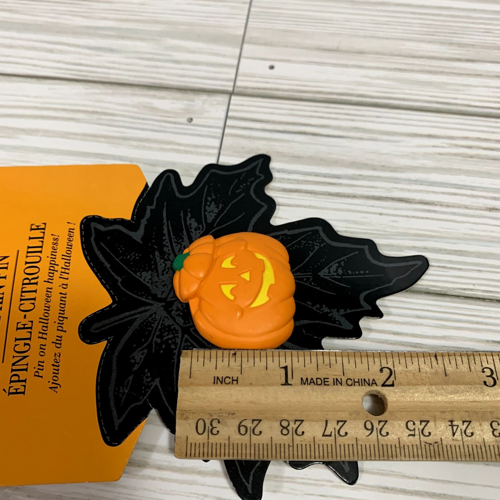 Vintage Hallmark Pumpkin Resin Pin New