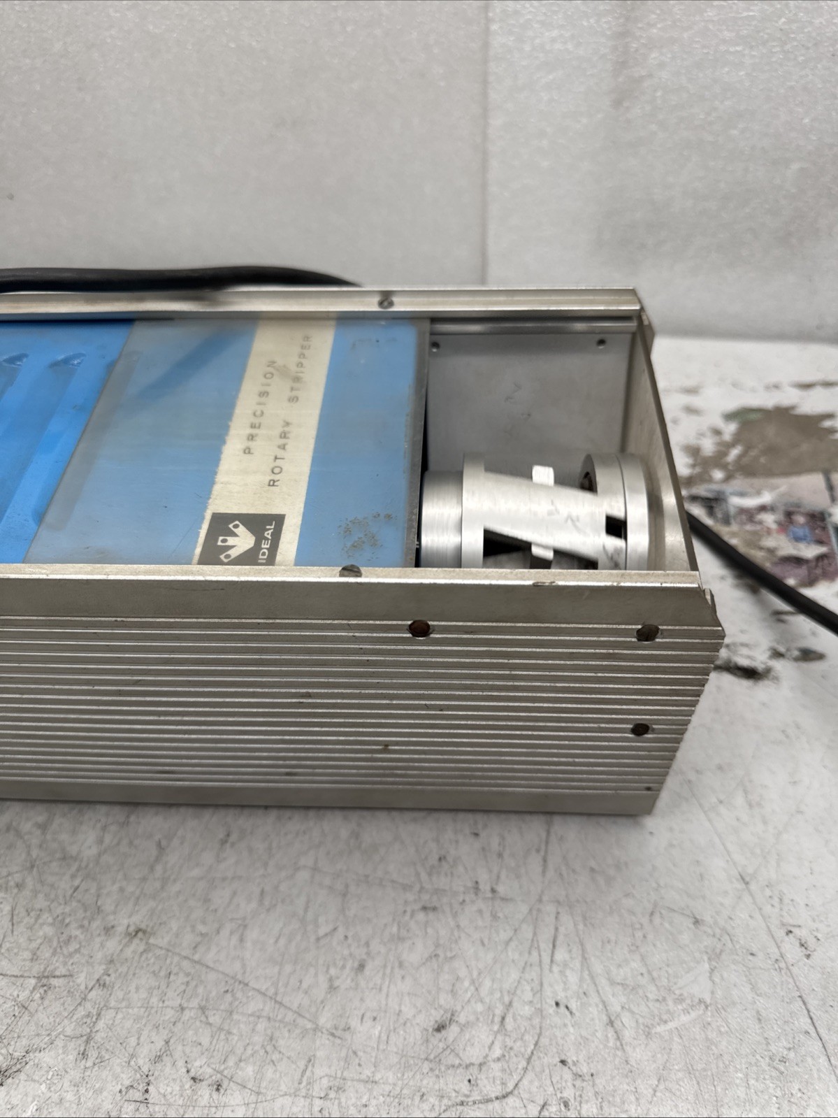 IDEAL precision rotary wire stripper 45-150 WORKING
