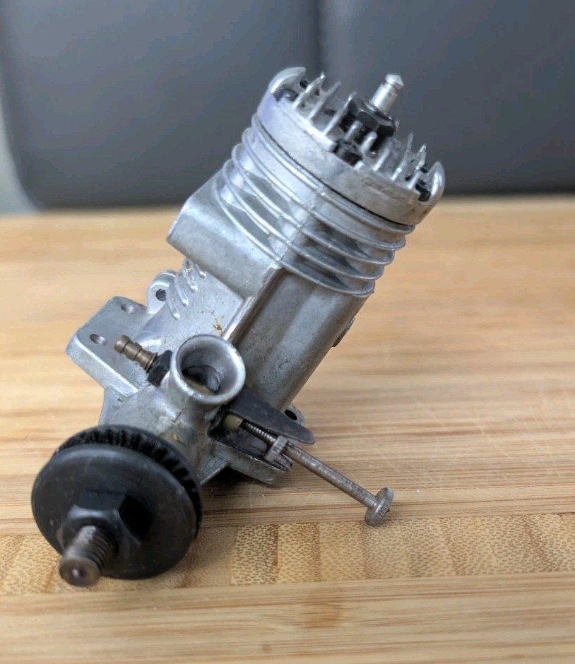 Antique Fox 29 Model Airplane Engine