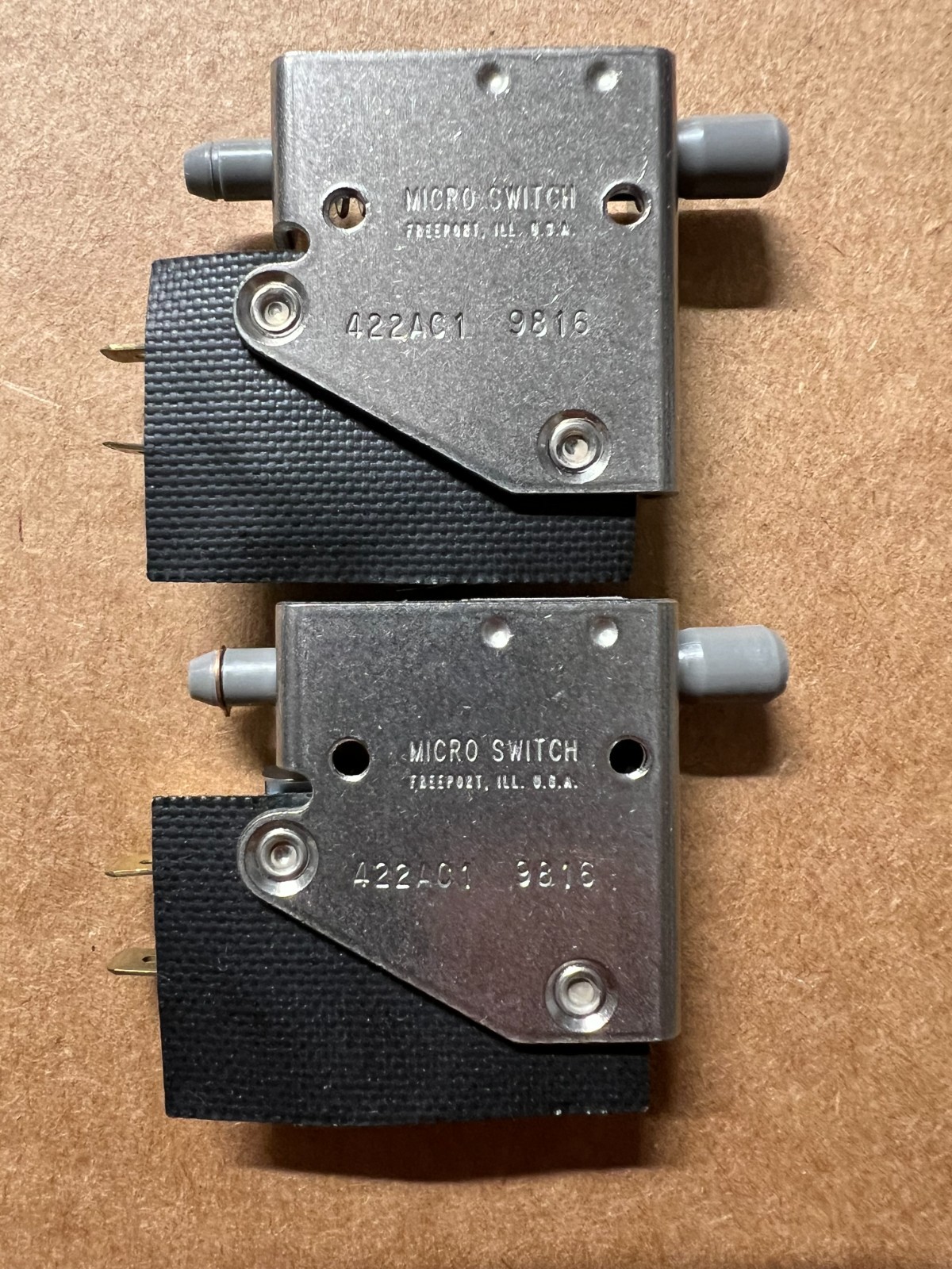 2pcs of  Micro Switch 422AC1 Interlock Door Switch, 15A, 250VAC, New.