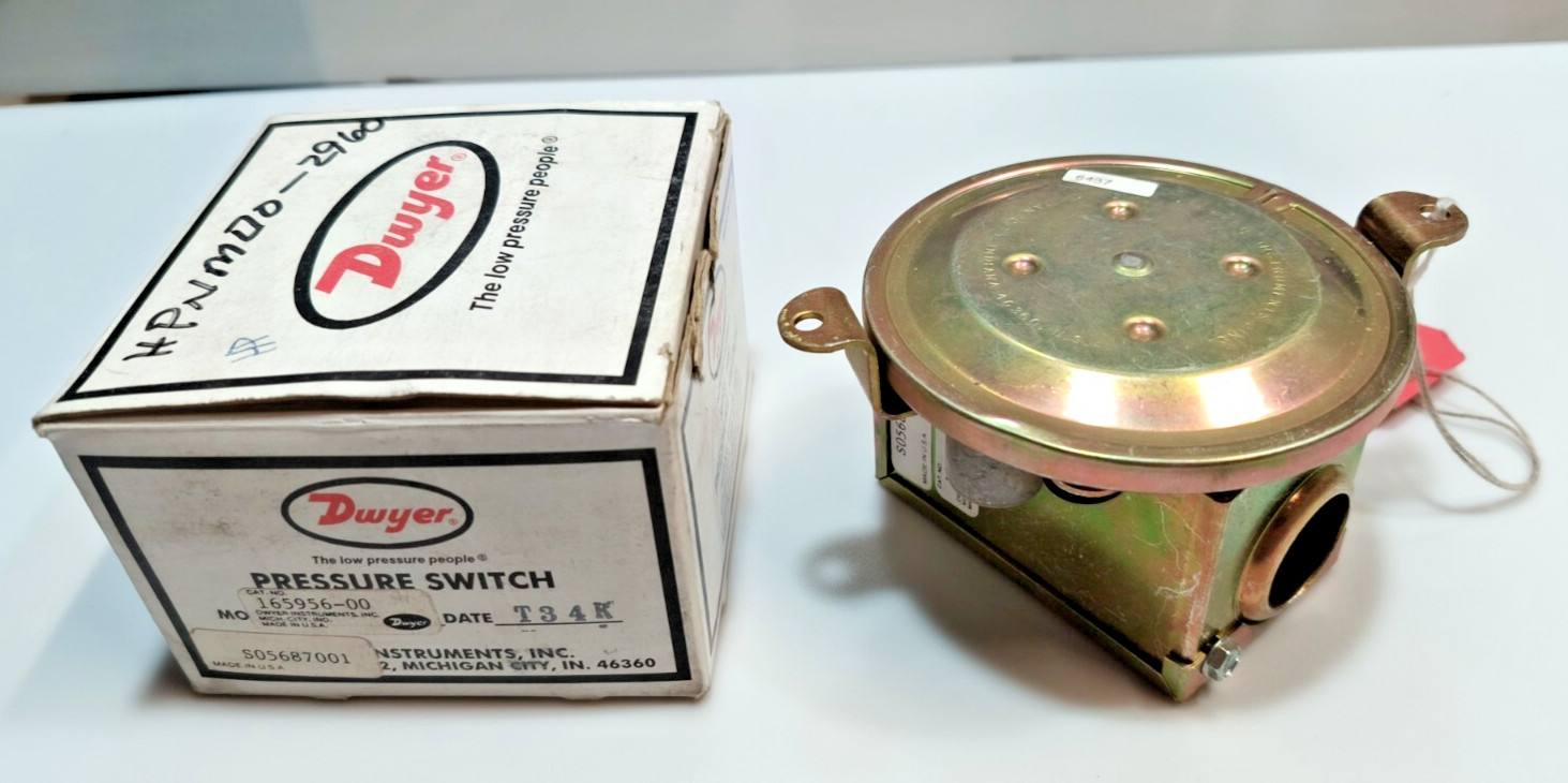 DWYER PRESSURE SWITCH Catalog #165956-00 New old stock