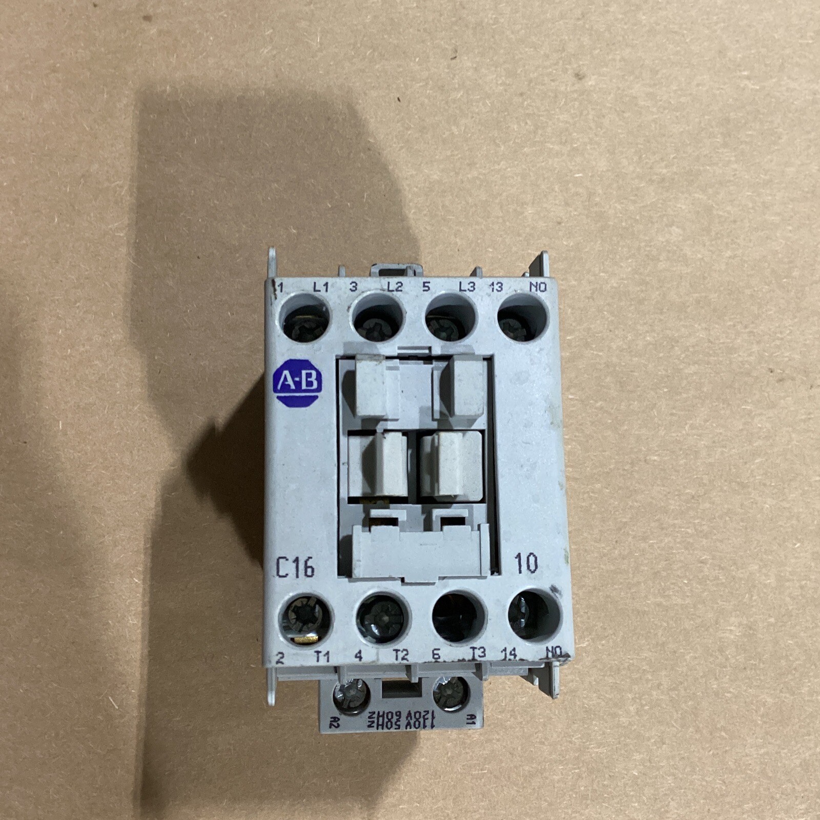 Allen-Bradley Used Contactor 100-C16Z*10 B #678I115