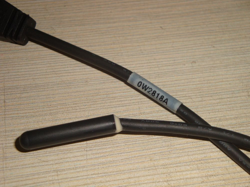 APC 0W2818A Rackmount Temperature Sensor 13Ft Cable ASSY