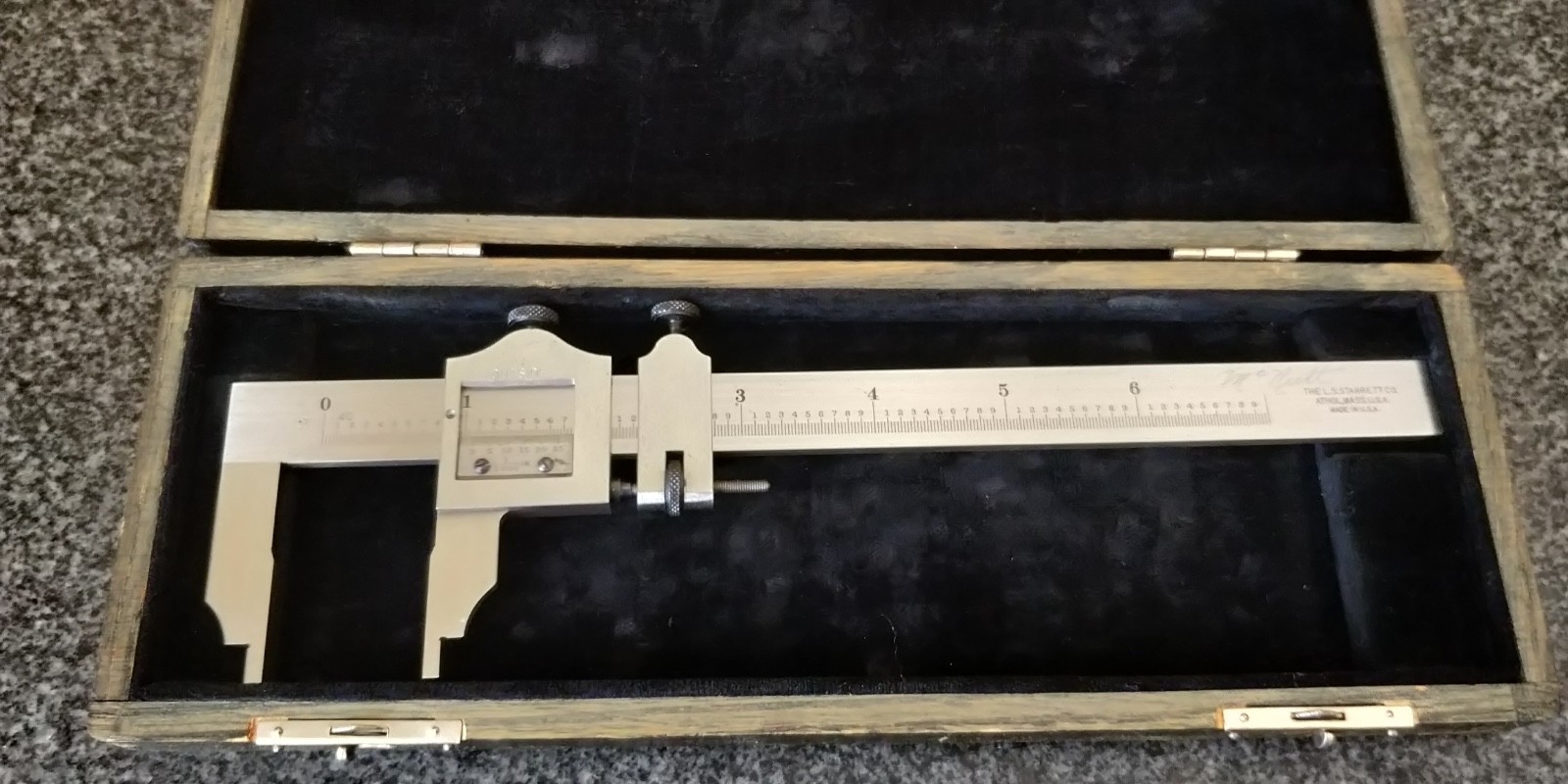 EXCELLENT Starrett No. 122 Vernier 6" Caliper in Wooden box .001" 1/1000 in.