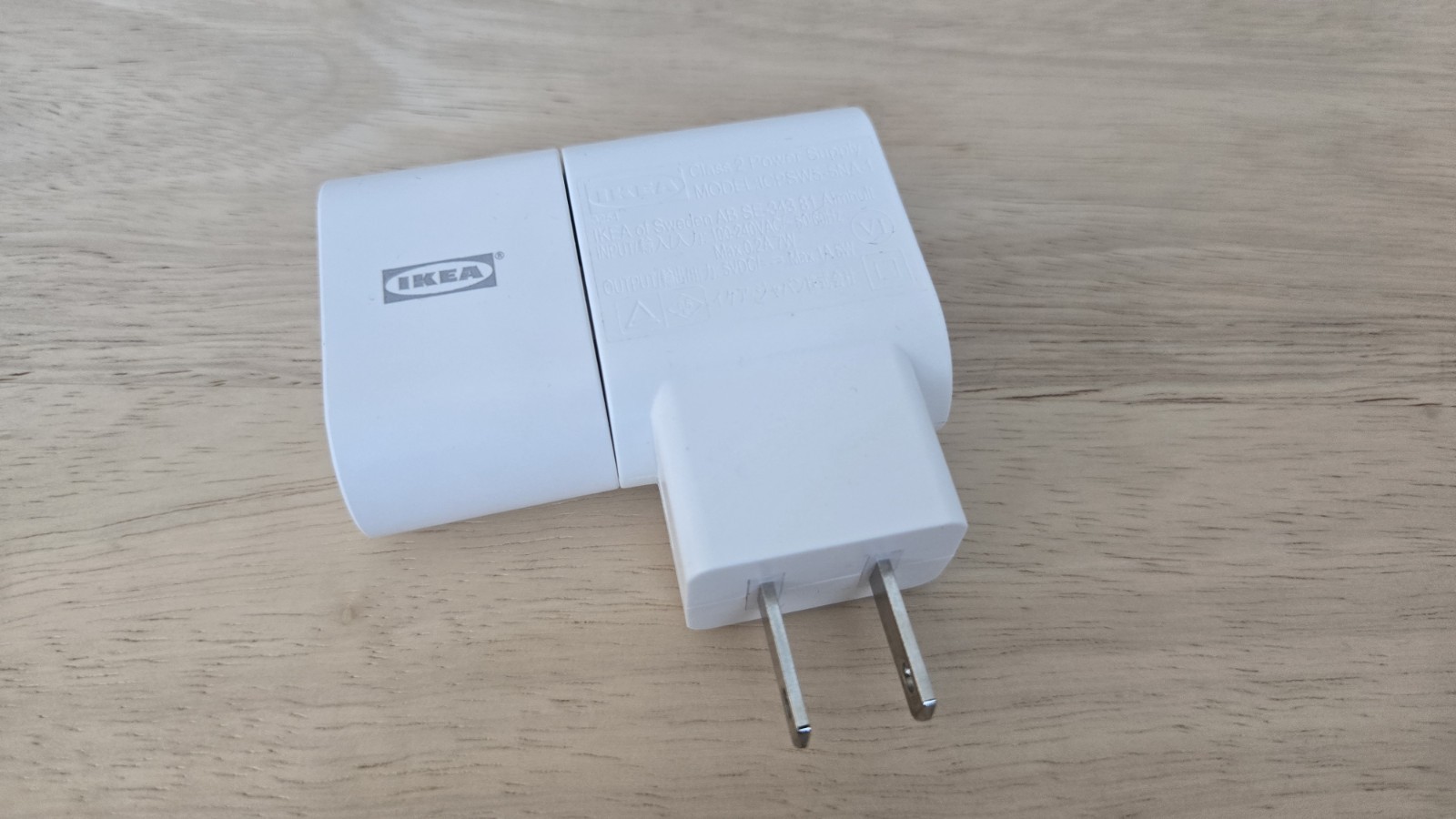 IKEA TRADFRI Signal Repeater E1746 With USB Power Adapter White