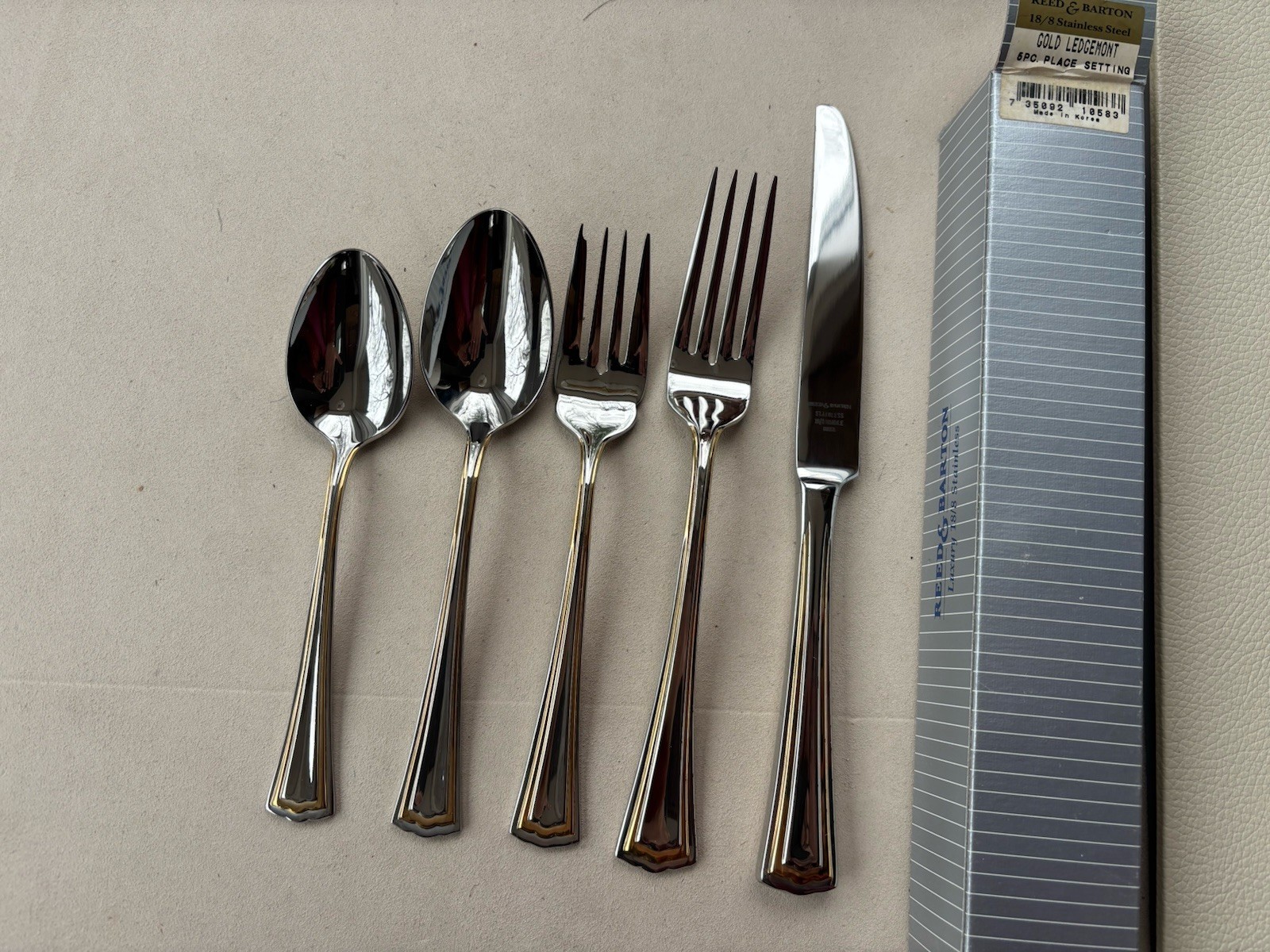 Reed & Barton GOLDEN LEDGEMONT - 5 piece place setting NEW