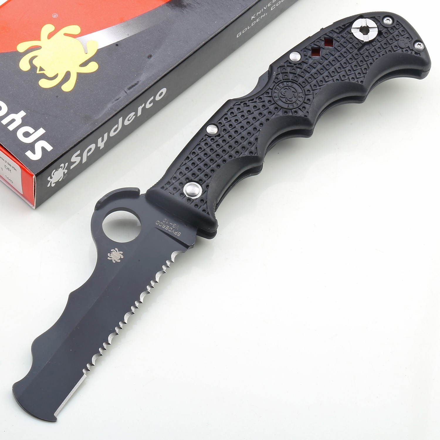 Serrated Blade Camping Hunting Outdoor Survival Tactical Pocket Folding Knife