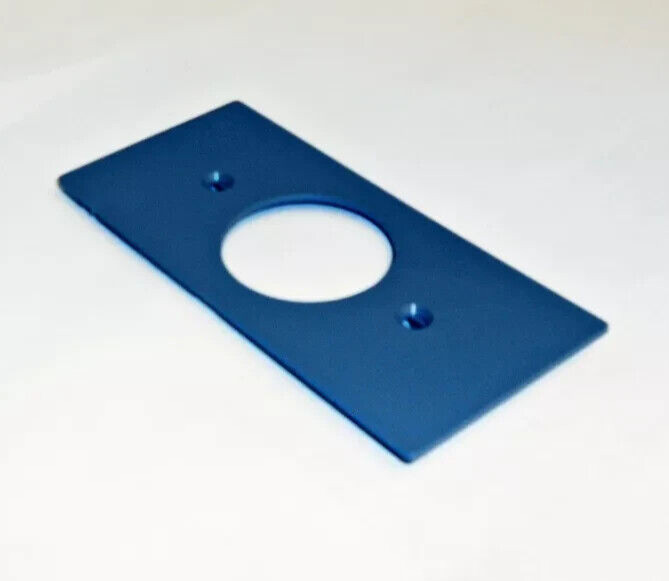 Hubbell KP7GY Single Receptacle 1 Gang Face Plate   13194EL