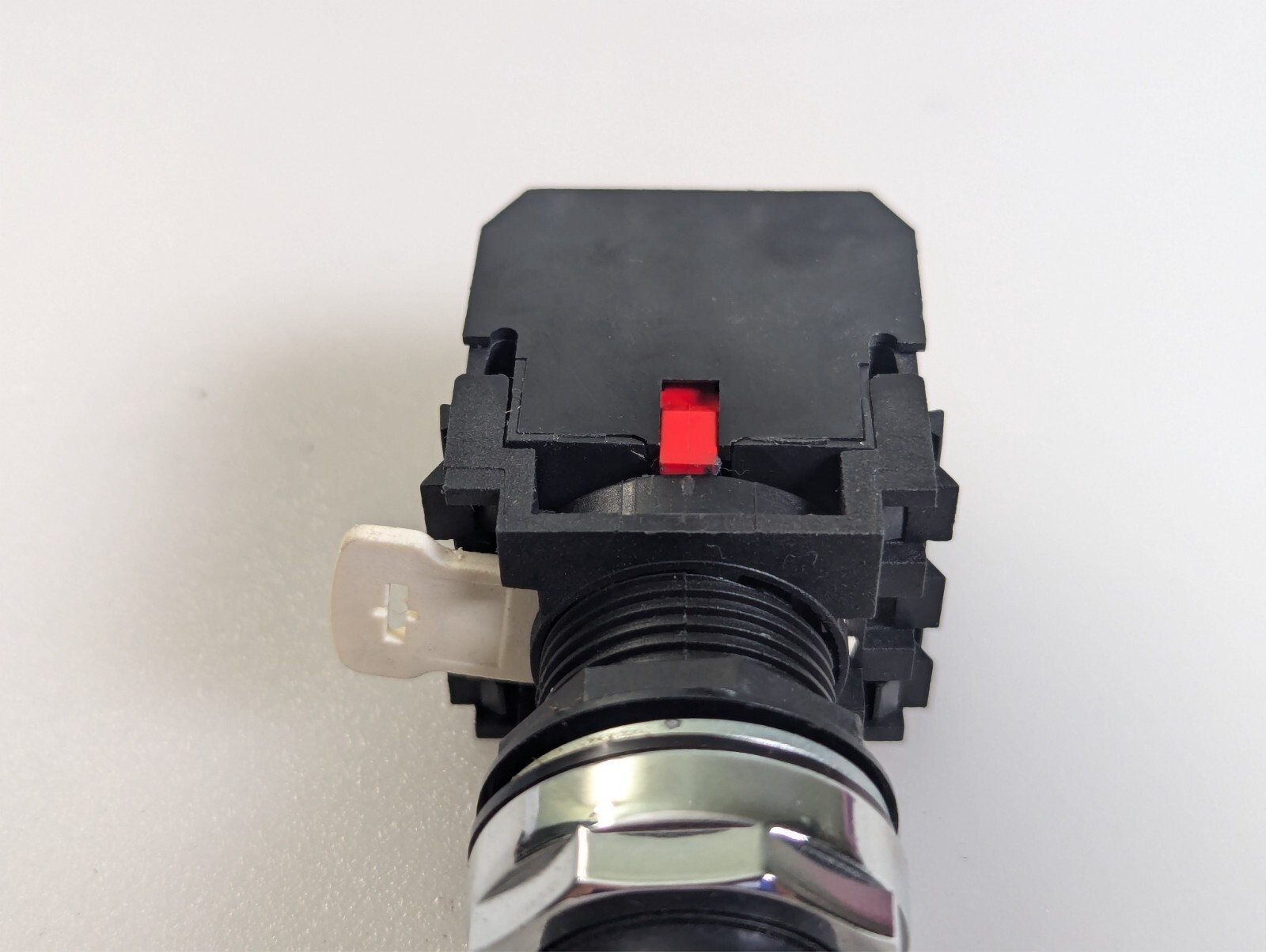 EATON Selector Switch, 2 Pos, Keyed (Missing key)