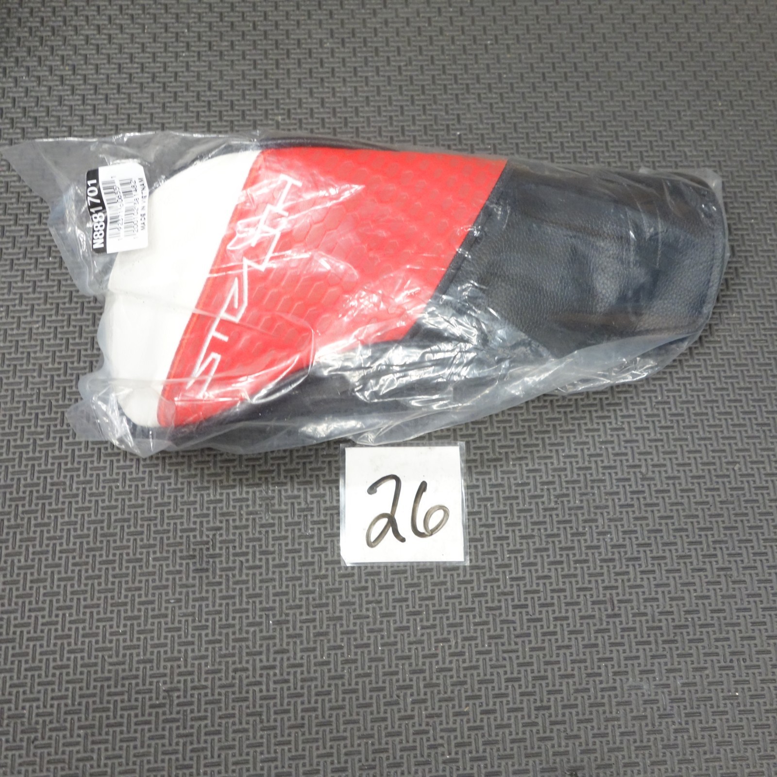 TaylorMade Golf Stealth 2 fairway wood head cover BRAND NEW 260109