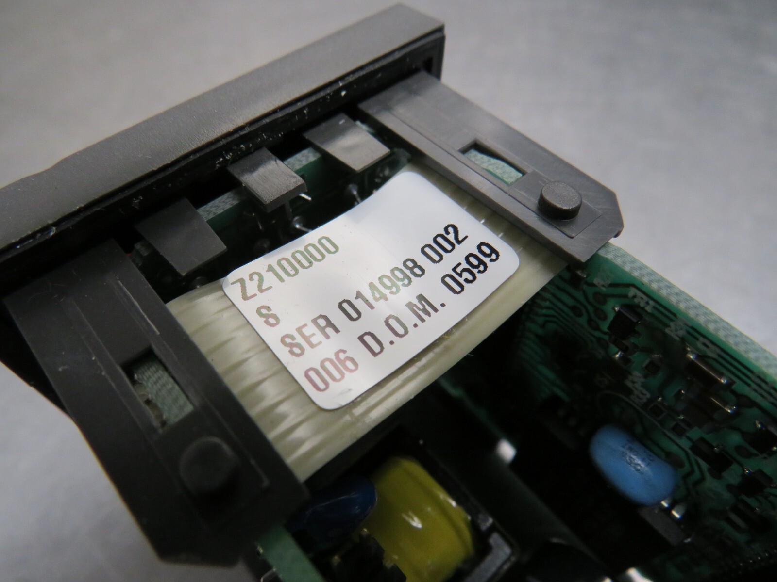 West 6100 Controller Z210000 - Missing Parts