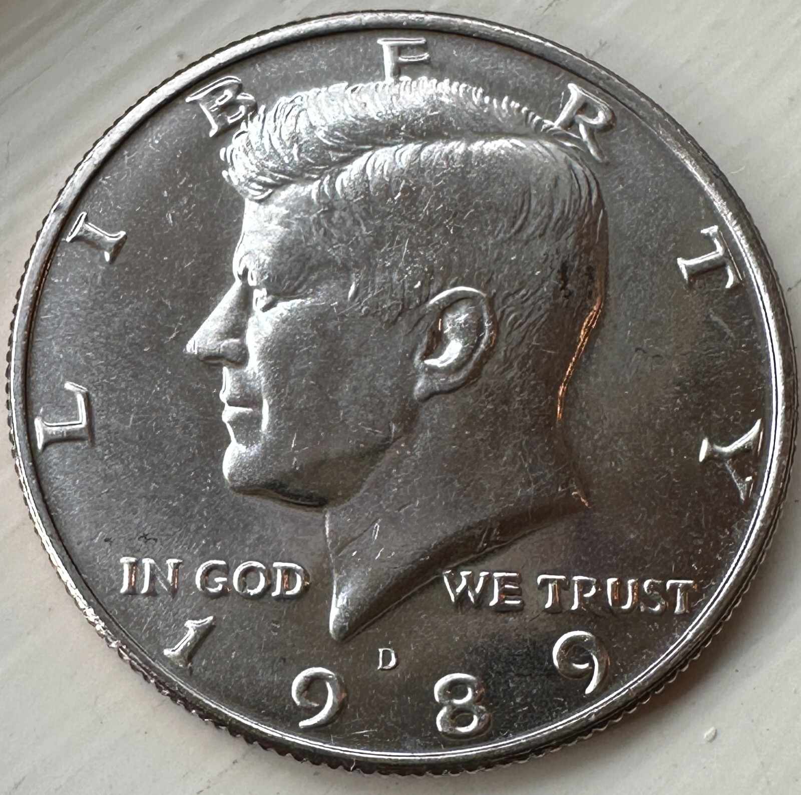 1989-D KENNEDY BEAUTIFUL BU UNC GEM HALF DOLLAR CN-CLAD US COIN **TAKE A LQQK**