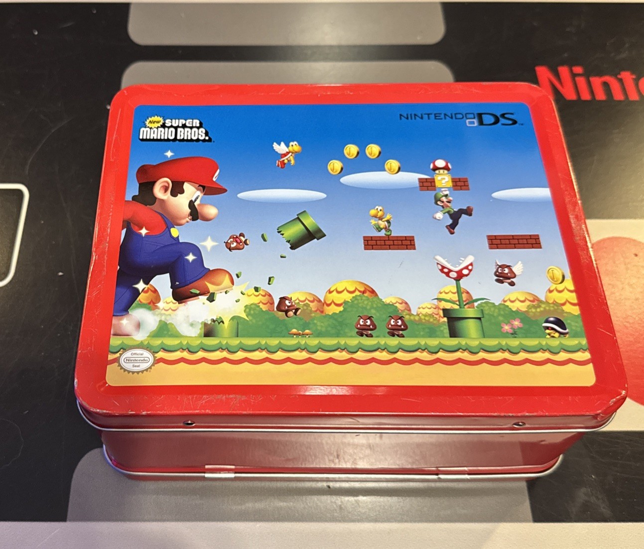 Super Mario Bros Nintendo DS Ultimate Starter Kit lunchbox only plus extras