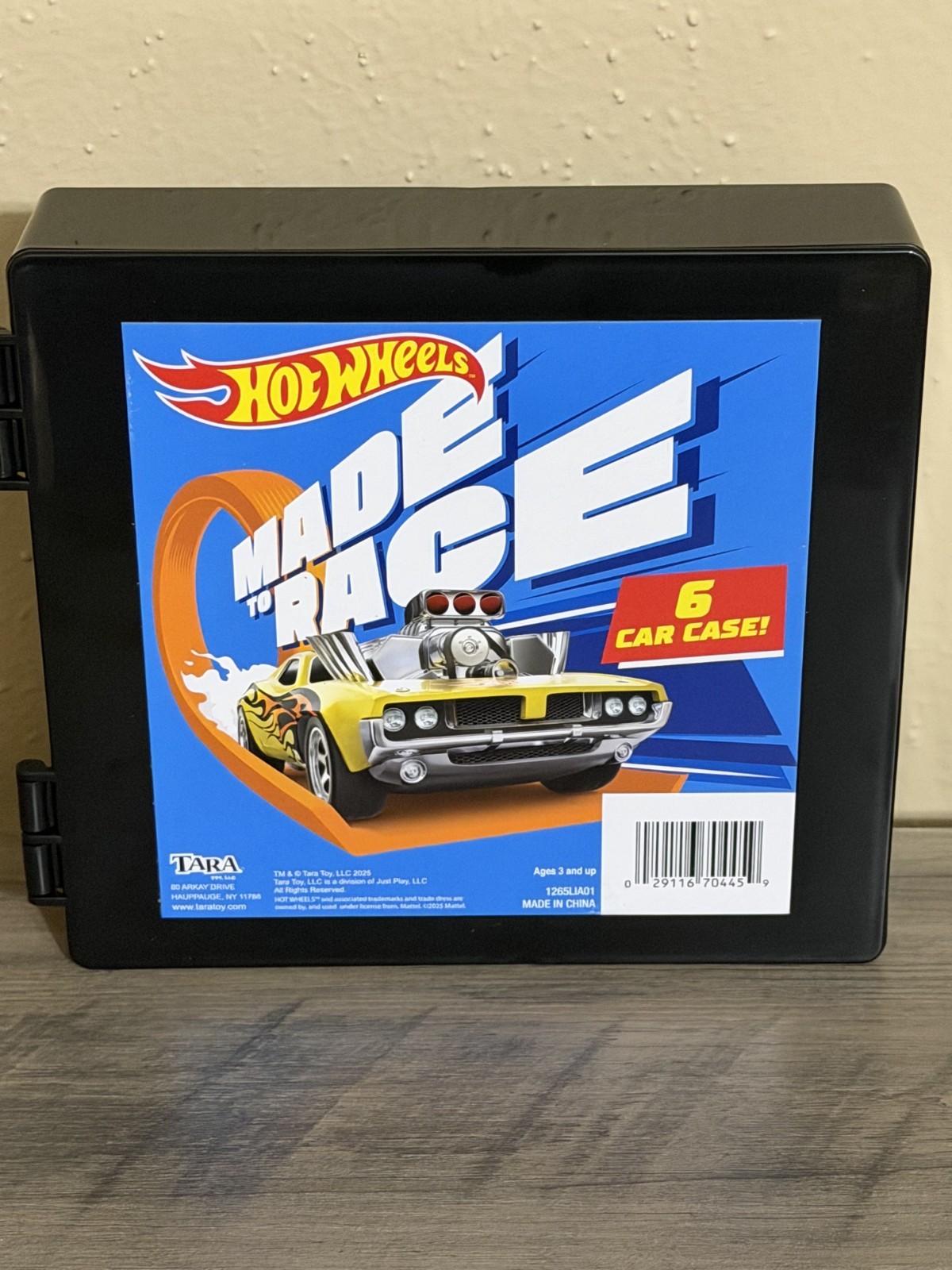 Hot Wheels Collectible 6 Car Storage Case, Authentic Mattel NEW Made to Race
