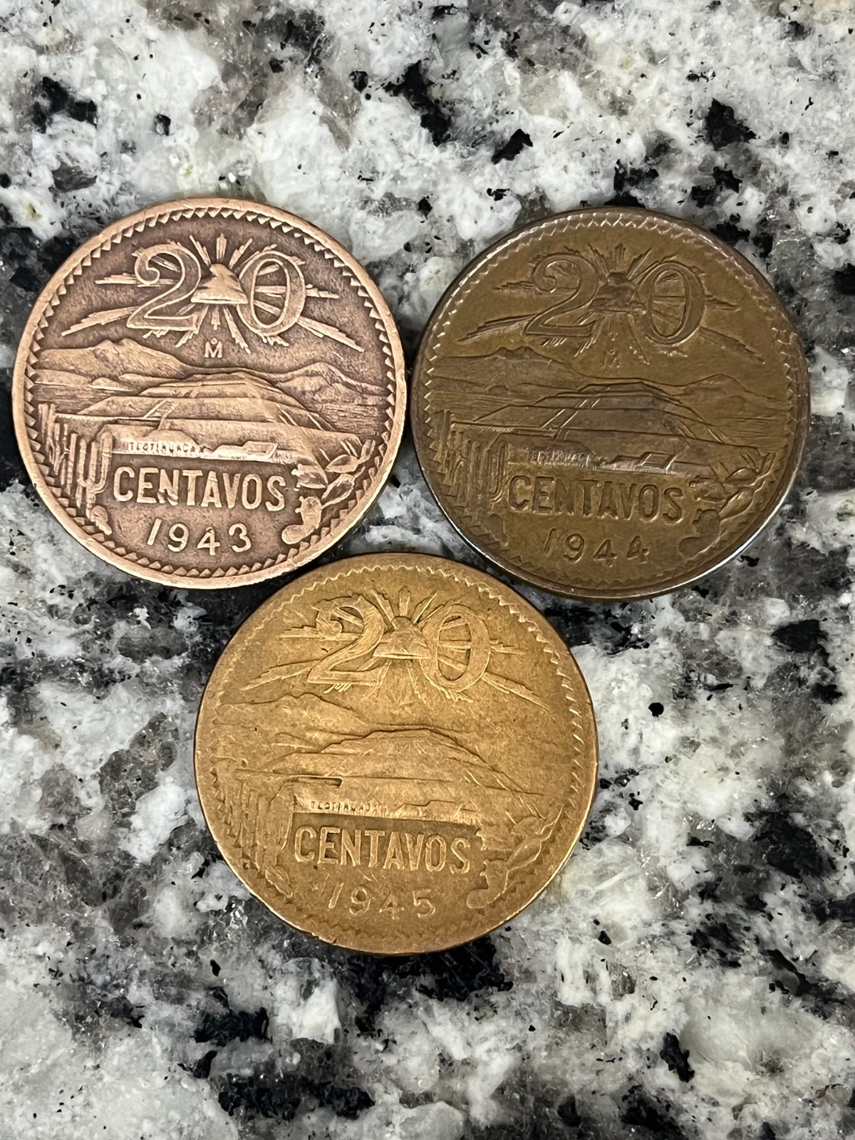 Lot of 1943,44 & 45 20 Centavos Teotihuacan Mexico KM 439 28.5 mm Ø Bronze