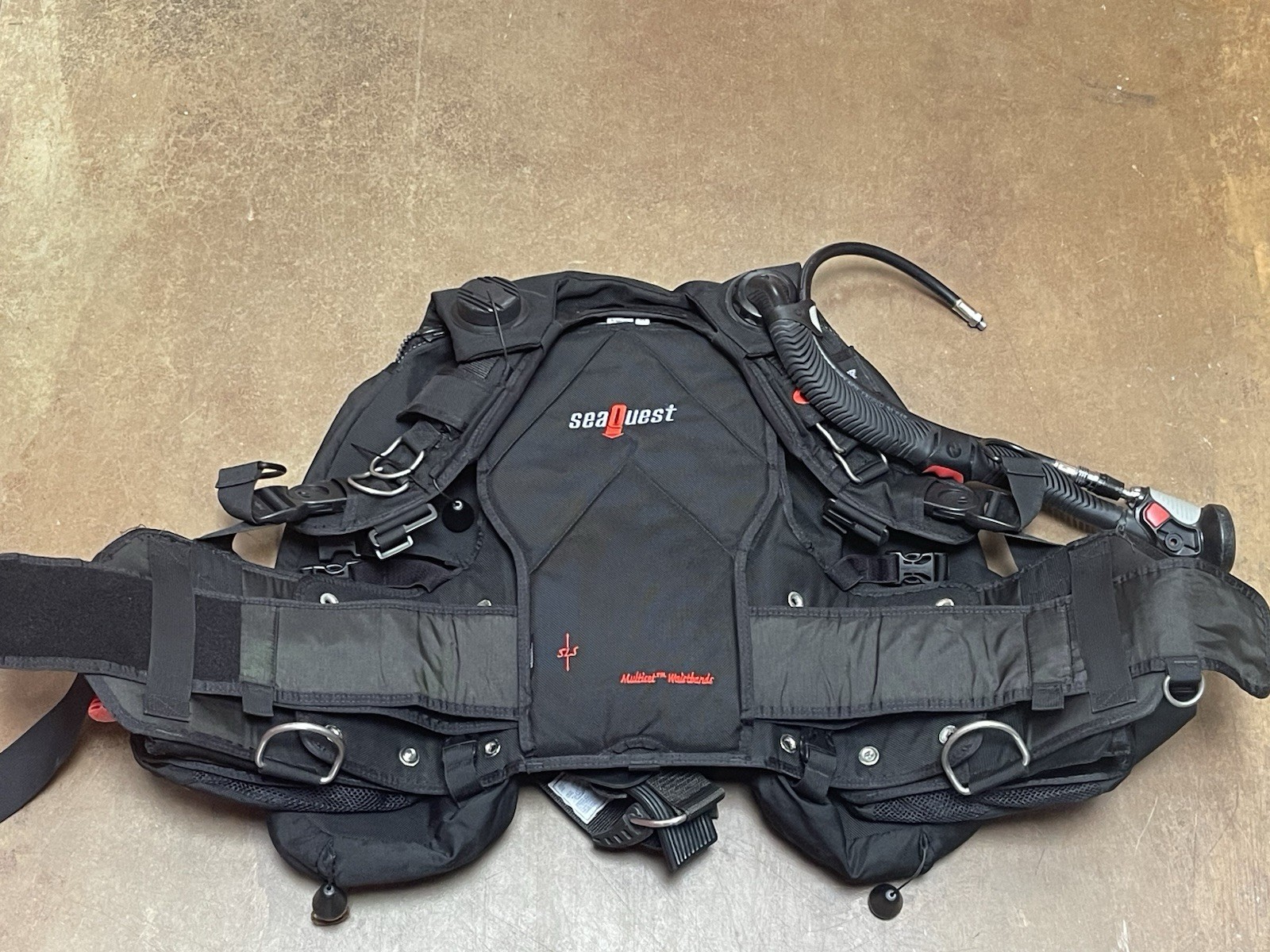 SeaQuest RAIDER Aqua Lung Scuba Dive Vest Size Medium