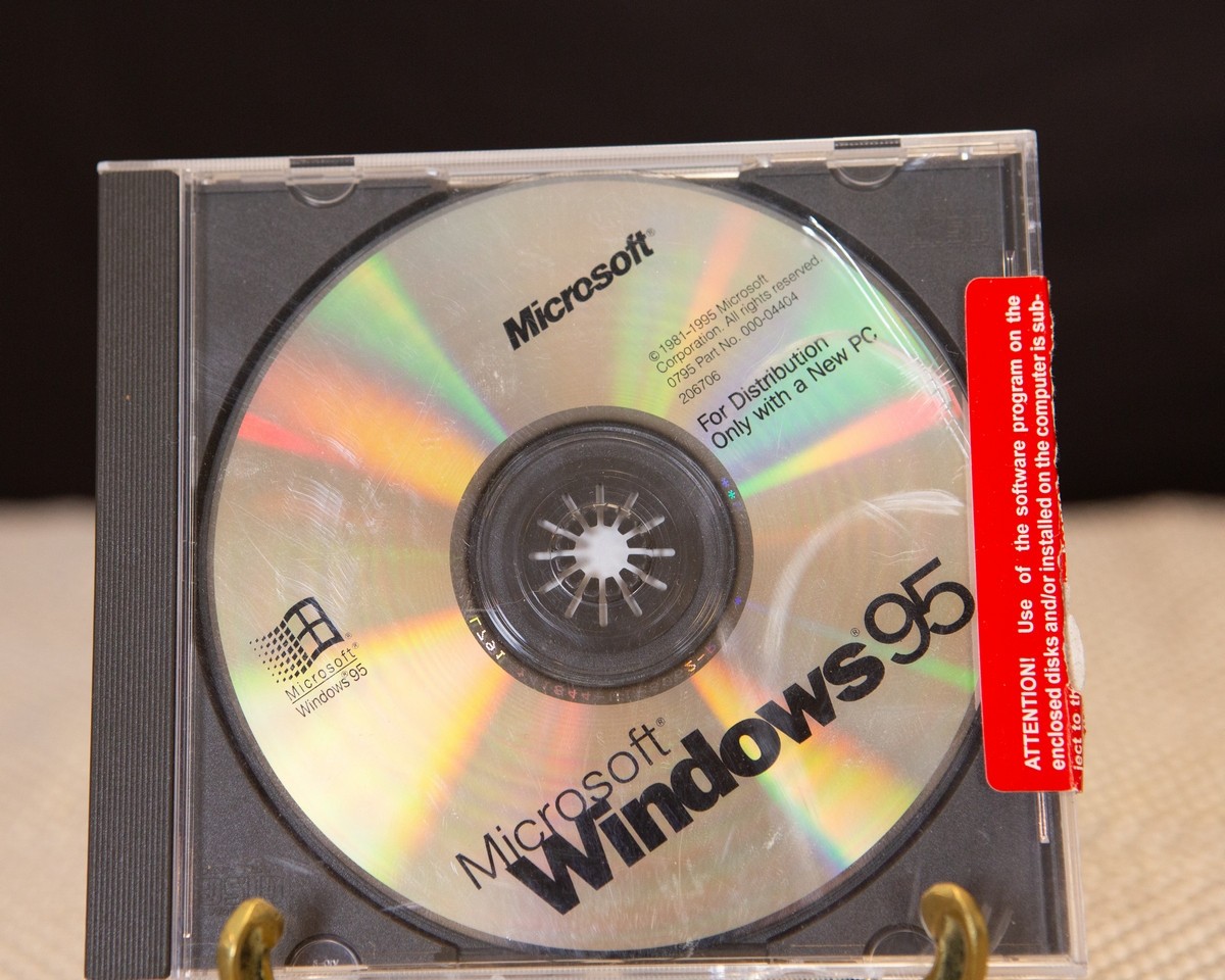 Microsoft Windows 95 Disc For Distribution W/ New PC Disc Only No Key