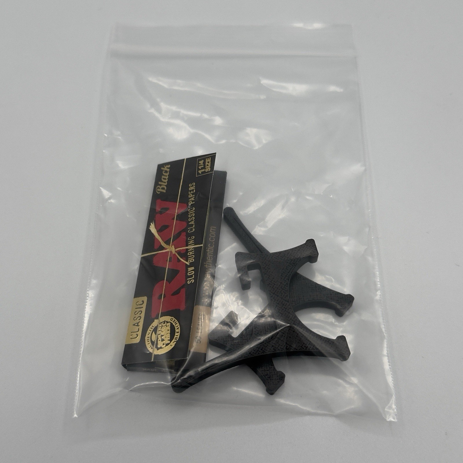 RAW BLACK Slow Burning Papers + Black Rolling Paper Bench Display Bundle