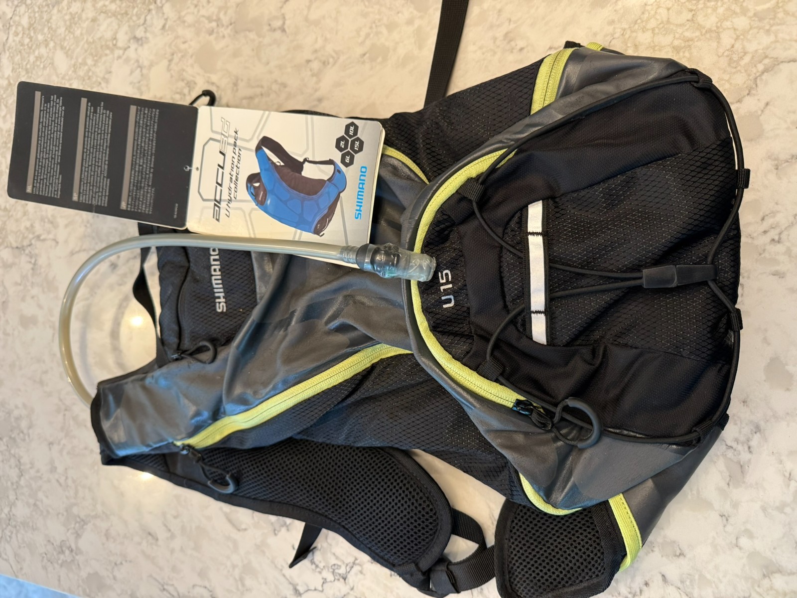 Shimano U15 Hydration Backpack 15-Liter Black-Gray-Yellow