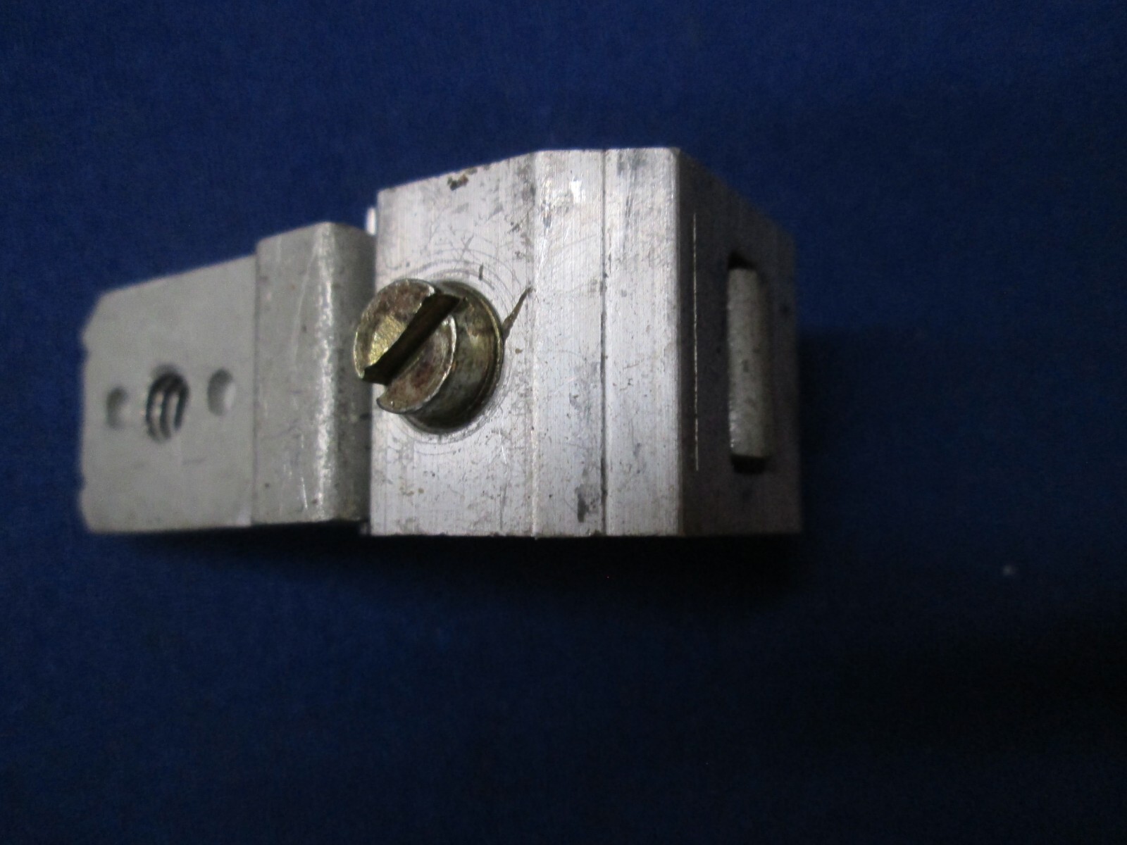 Milbank 100 Amp Meter Socket Lug Clamp