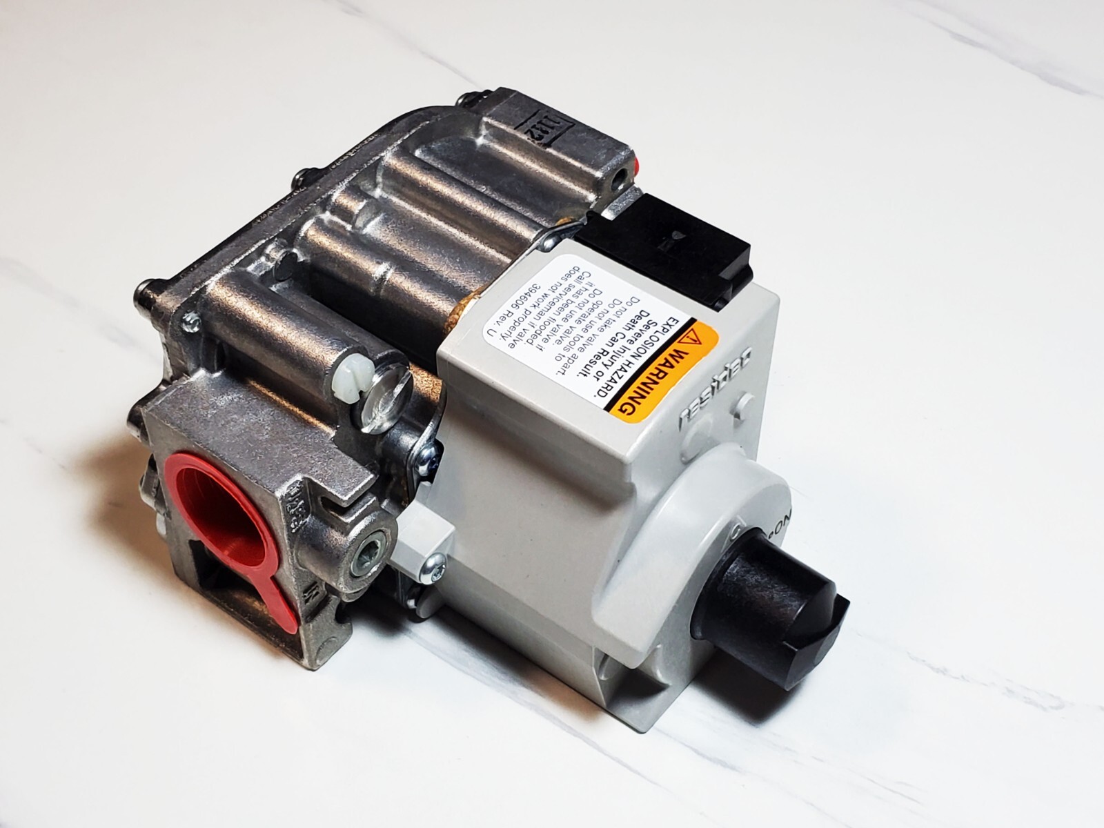 8073555 Frymaster Gas Valve, 24V, Natural Gas, Honeywell Genuine OEM