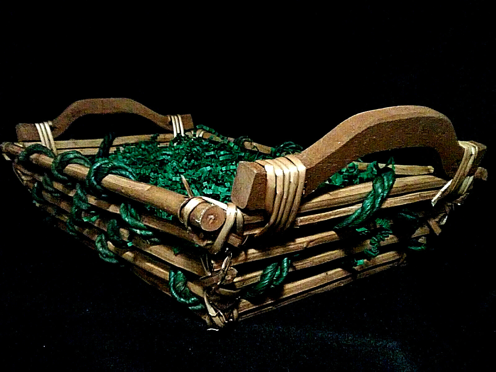 Rectangular Basket Light stain Free standing 2 Handle Green rope 10 x 17 Display