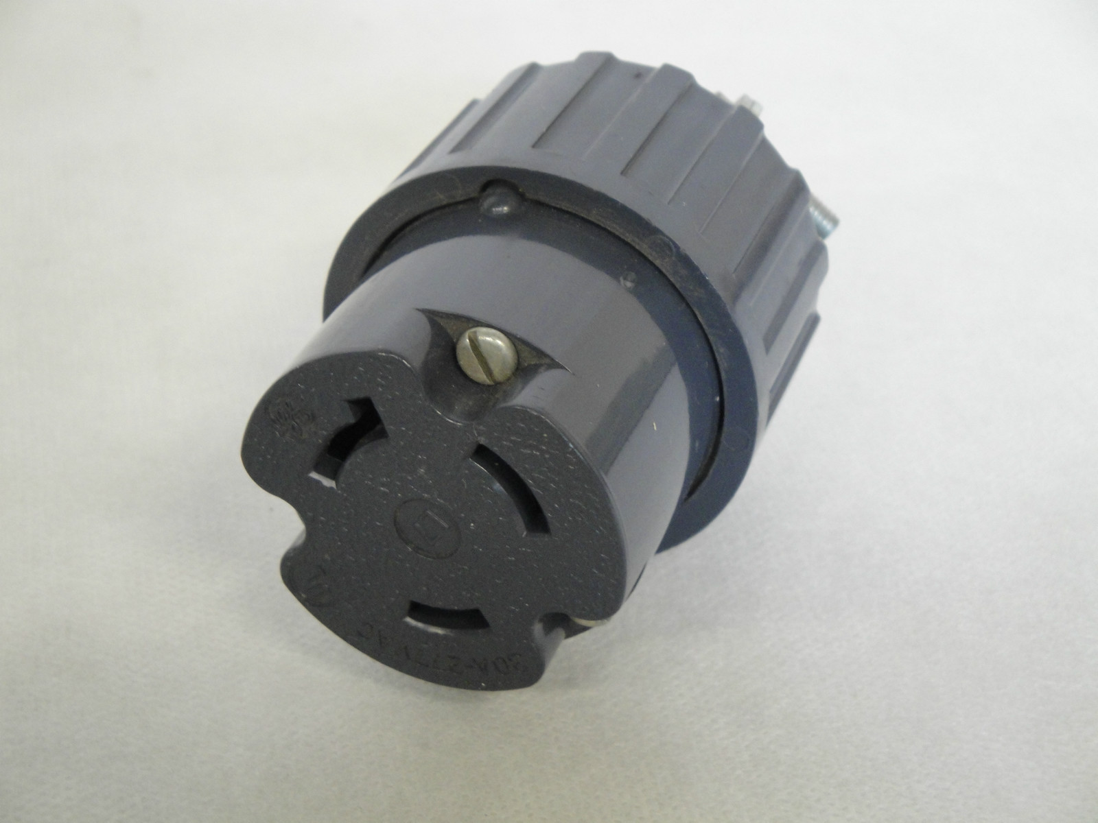 NEW GENERAL ELECTRIC GL0733 DYNA-MATE LOCKING TYPE 3-WIRE CONNECTOR