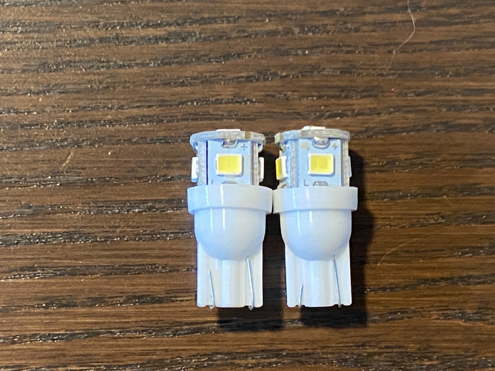 2 New Cool White 8V Wedge Lamp LED Light Bulbs for Pioneer Project/One Receivers
