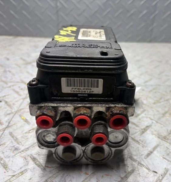 2000-2004 Ford F-150 Truck ABS Anti-Lock Brake Pump Module Assembly OEM