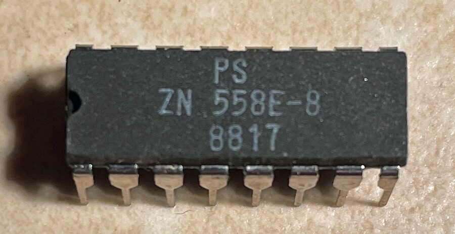 Plessey ZN558E-8 ZN558 8 Bit Monolithic D/A Converter - NOS - Rare !