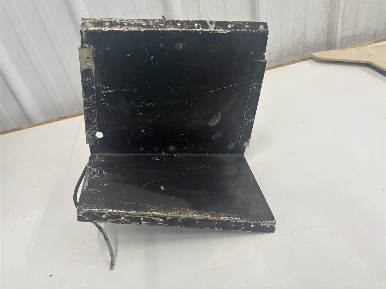 Luscombe Model 8 Battery Box Platform Mount Base Bracket 581084