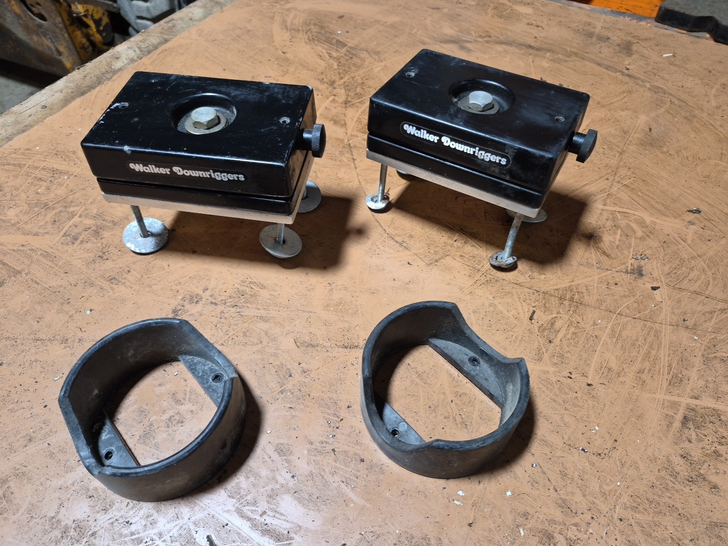 2 Walker Downrigger Swivels, With Base Mounts And Cannon Ball Babies