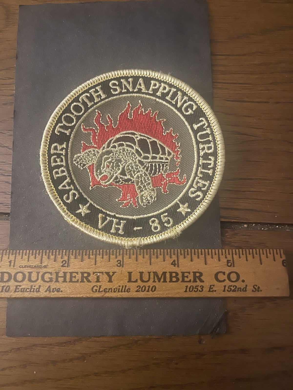 VINTAGE  US NAVY VH- 85 SABRE TOOTH SNAPPING TURTLES SQD PATCH