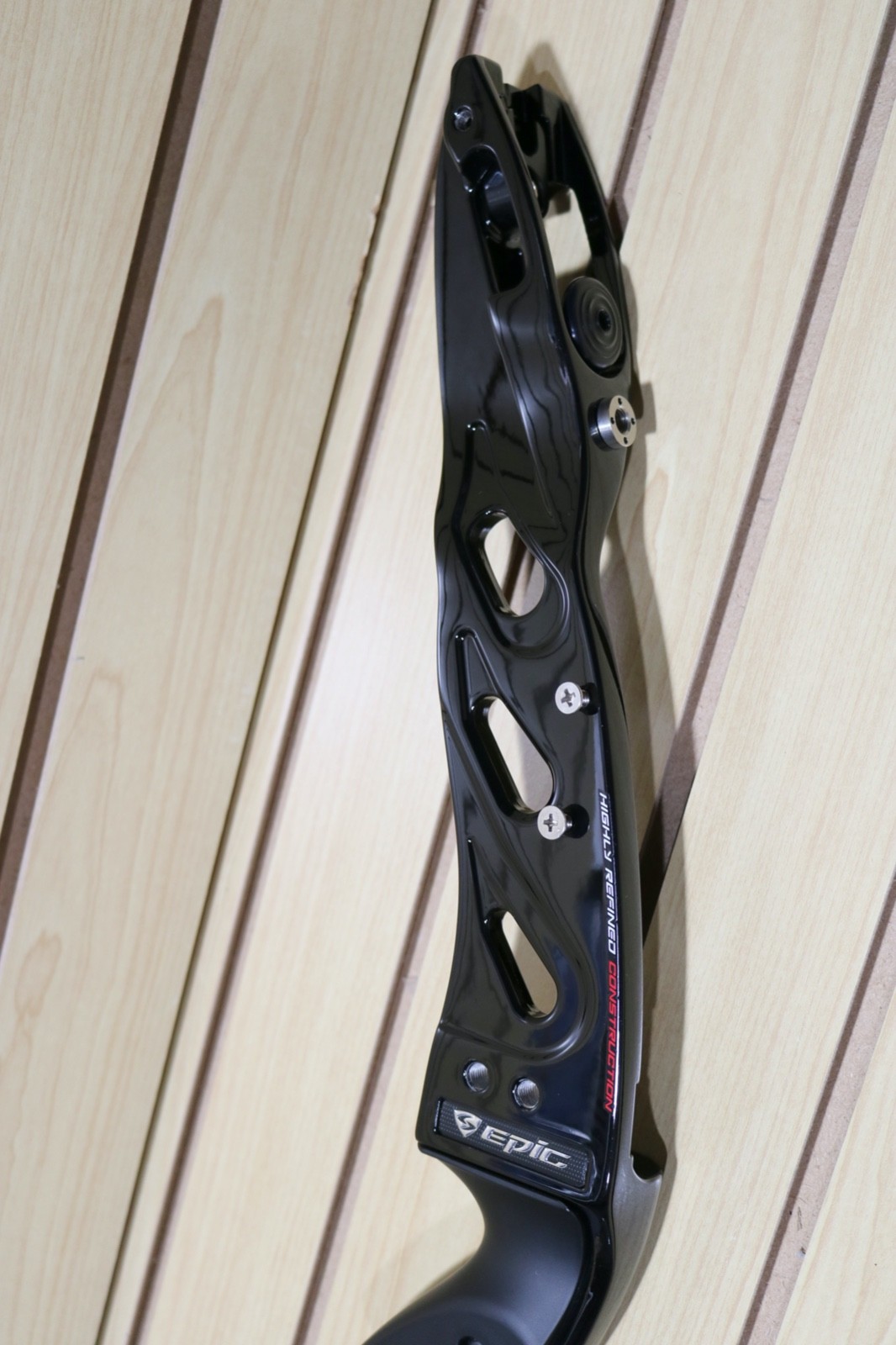 Epic Fusion EX Riser / Pinnacle Elipse Foam Core Bow / RH / BCY D97 String