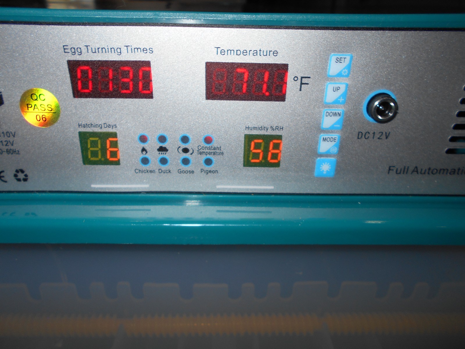 Incubators for Hatching Eggs 120, Chicken Egg Incubator with Automatic Egg Turni