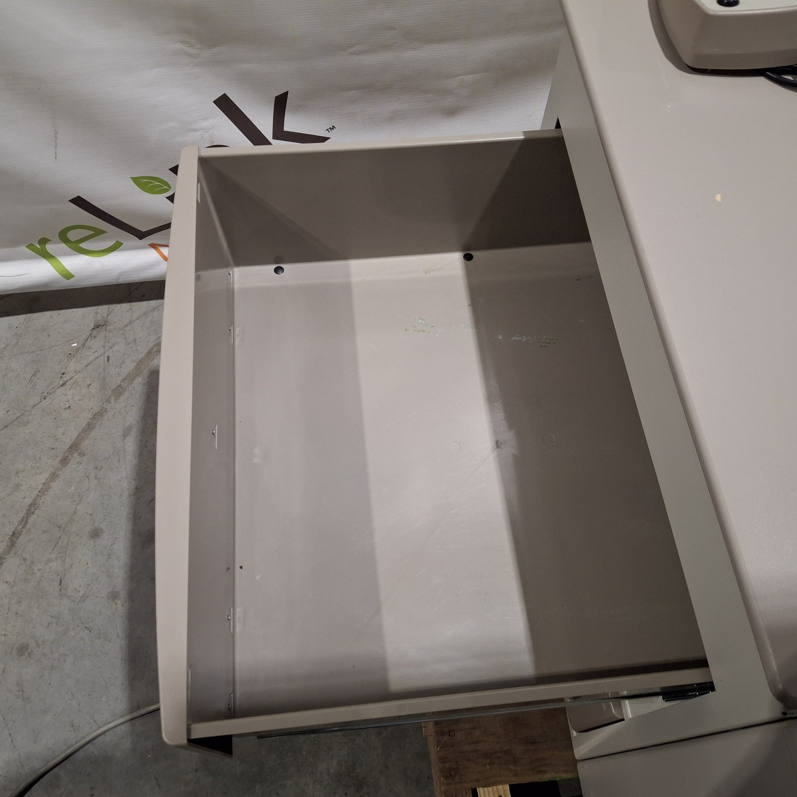 Brewer 6501 Access High-Low Exam Table