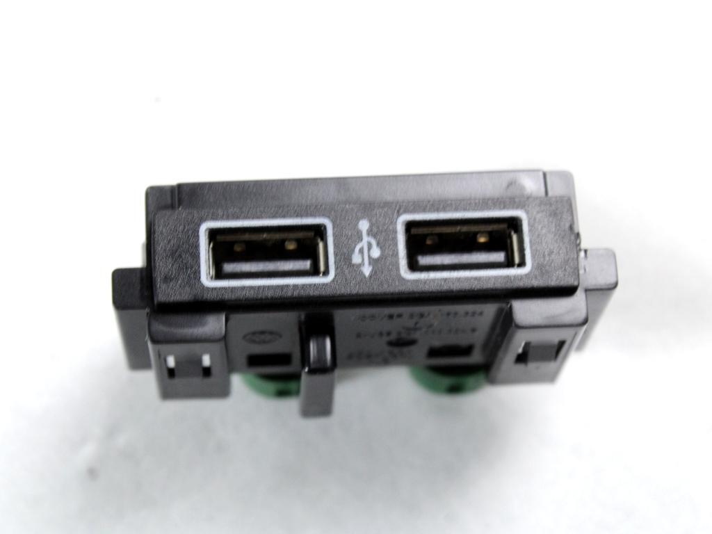 2GA863324B USB entrance door Volkswagen TROC 1.6 D 85KW 6M 5T (2020) spare part U