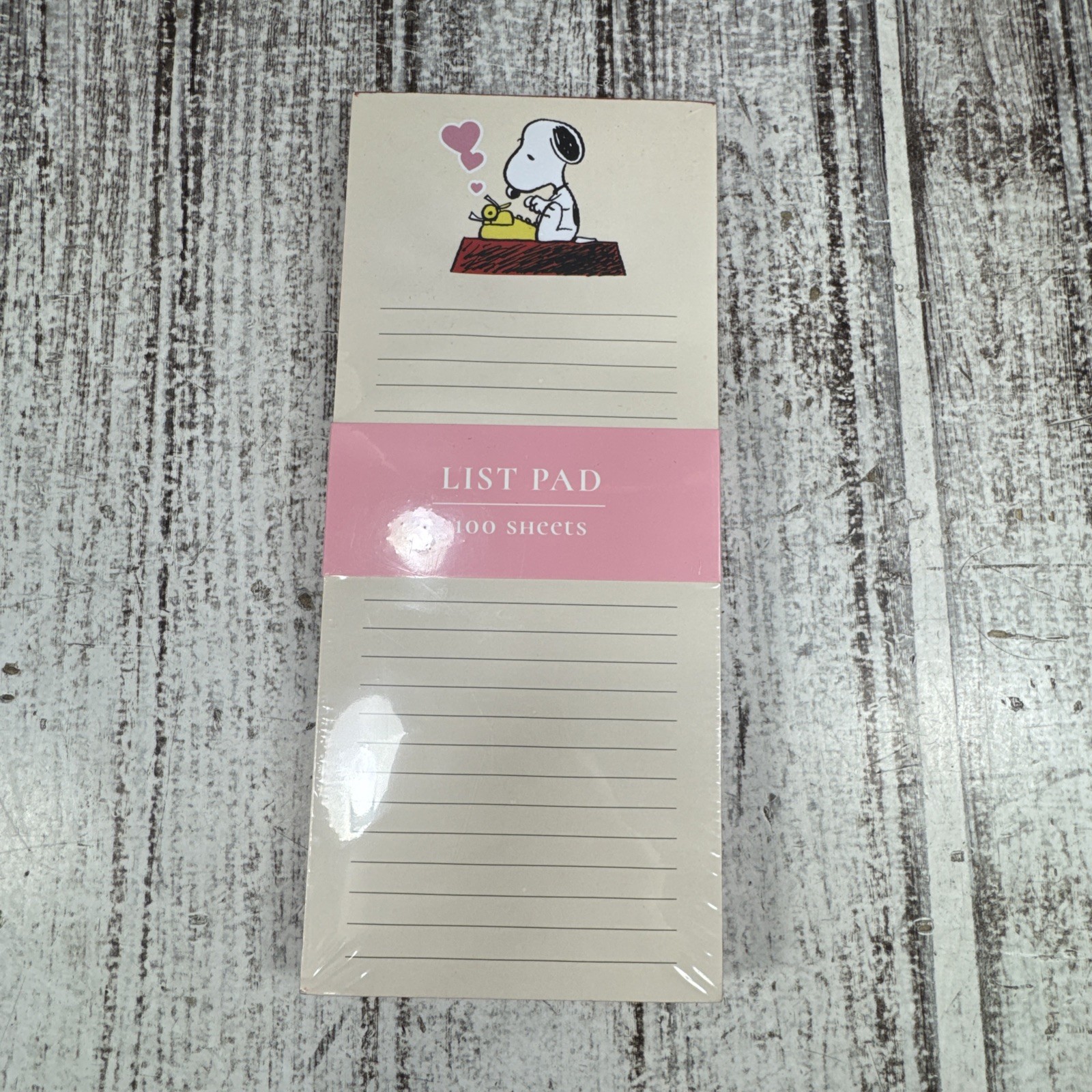 Peanuts Snoopy Typing With Hearts  4 x 9 List Pad 100 Sheets New