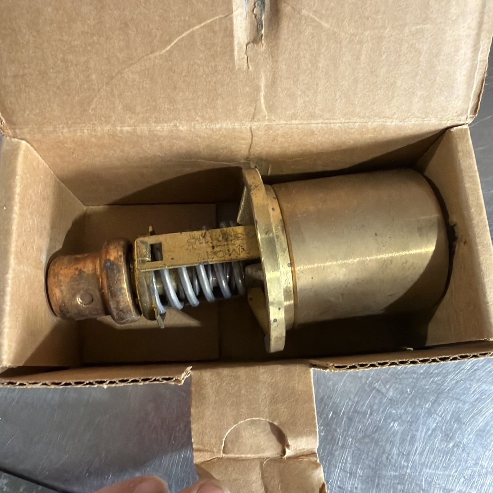 AMOT 2433X115 THERMOSTAT ELEMENT Nos Surplus