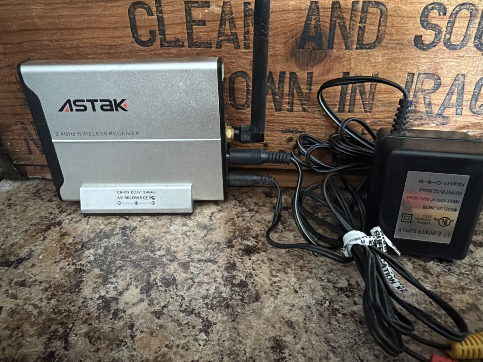 ASTAK 2.4 Ghz Wireless Receiver CM-909