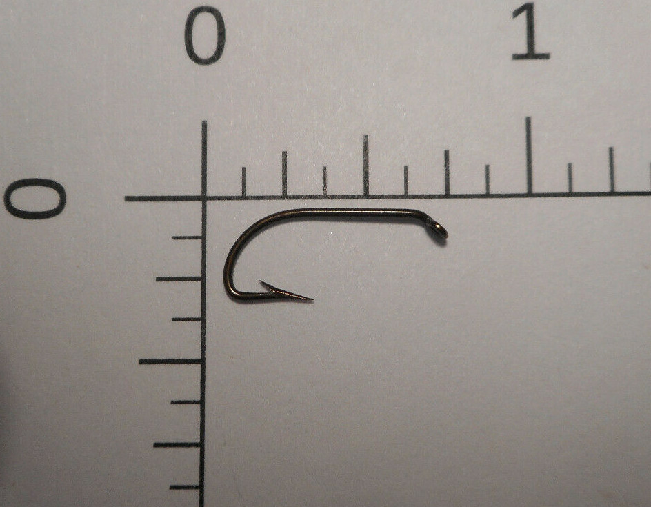 100 MUSTAD # 8 CLASSIC Fly Tying Hooks Limerick down eye bronzed NORWAY 3116A