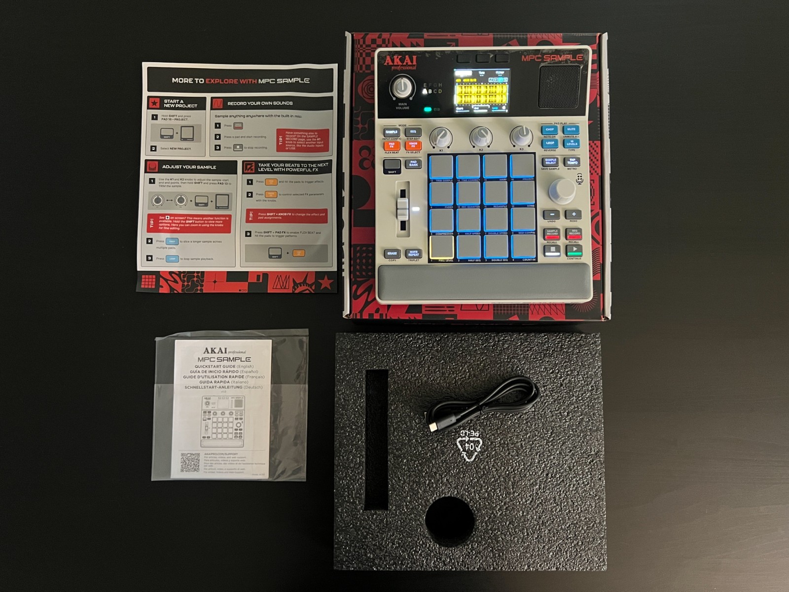 AKAI Professional MPC Sample Open Box Mint Condition w/ Original Box Tested