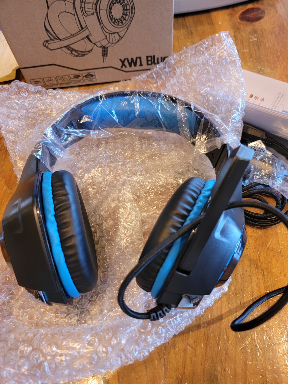 TATYBO XW1 BLUE GAMING HEADSET WITH MICROPHONE & FULLY ADJUSTABLE VOLUME CONTROL