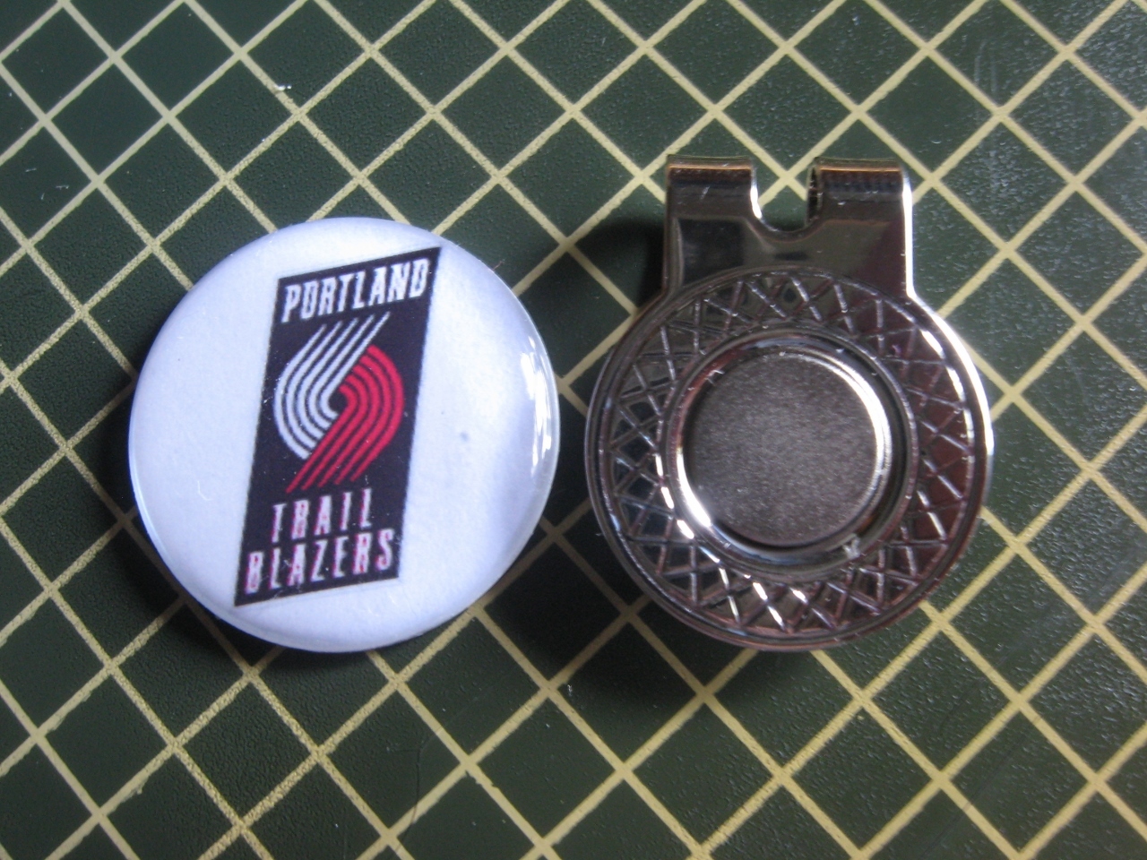 GOLF / Portland Trail Blazers Logo Golf Ball Marker/with Magnet Hat Clip New!!