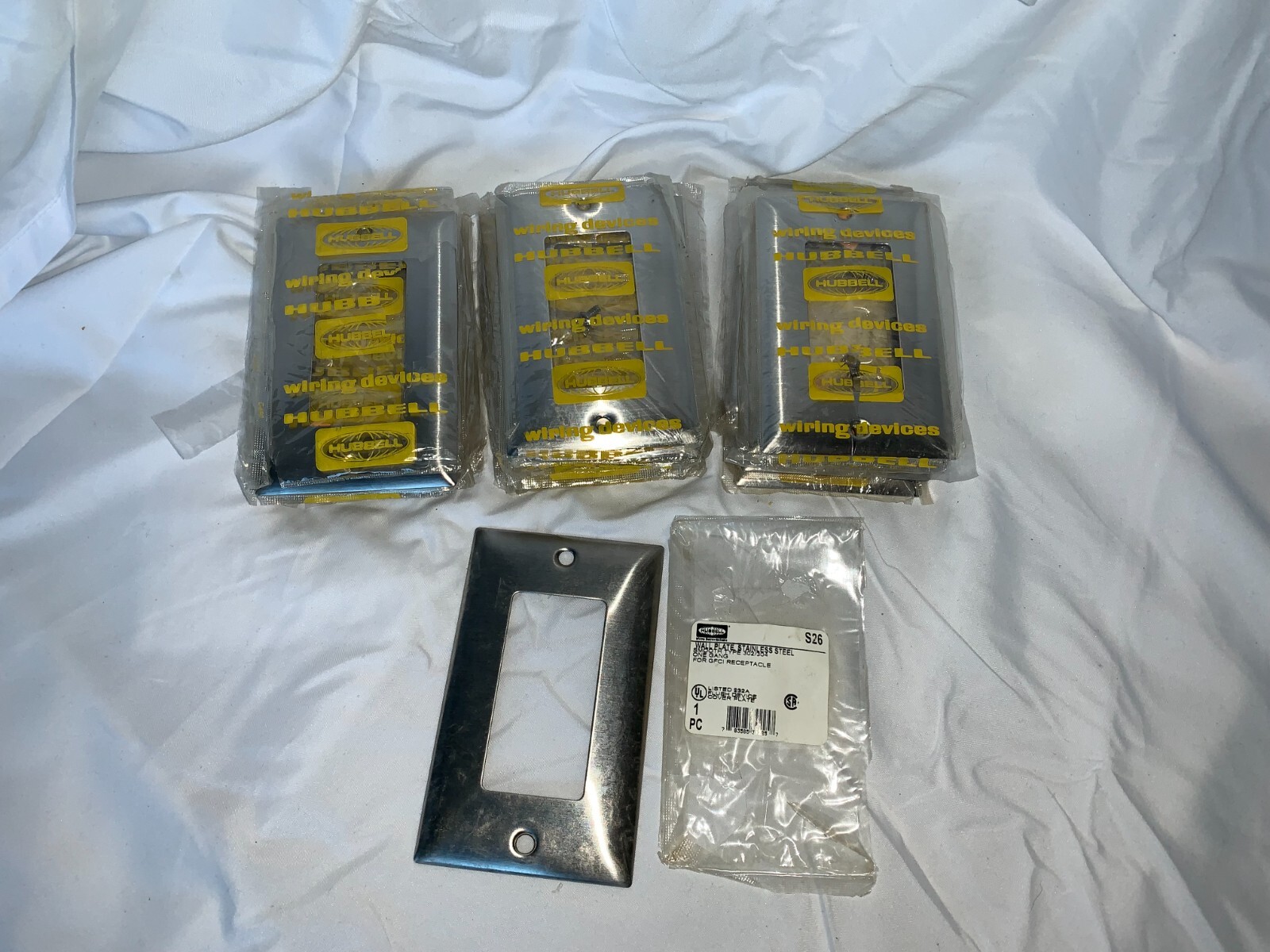 NOS Lot 30 Hubbell Stainless Steel Wall plate 1-gang GFCI Rocker SS26