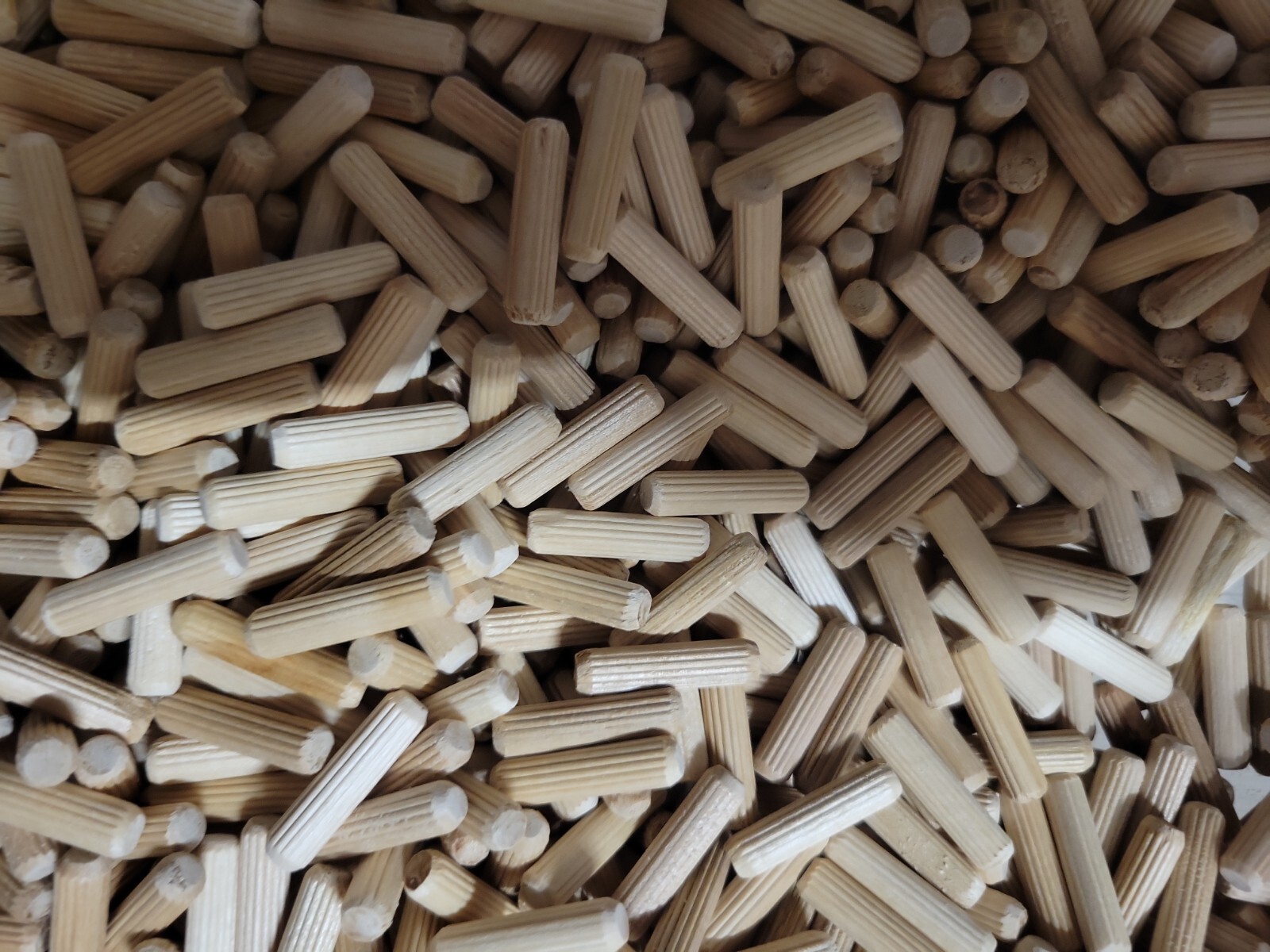 1/4" x 1" grooved / fluted, wooden, dowel pin -100, 250, 500, 1000  pieces -wood