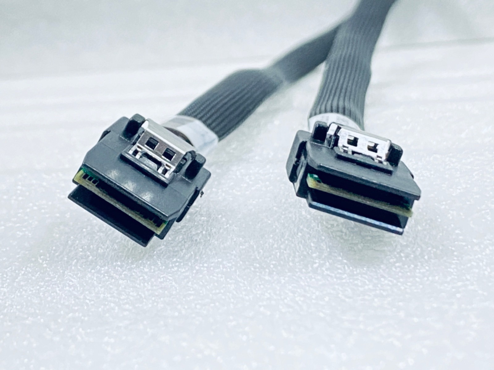 New - Foxconn Mini SAS Cables 0.8M (Approx. 34"), 519512-001/536672-001