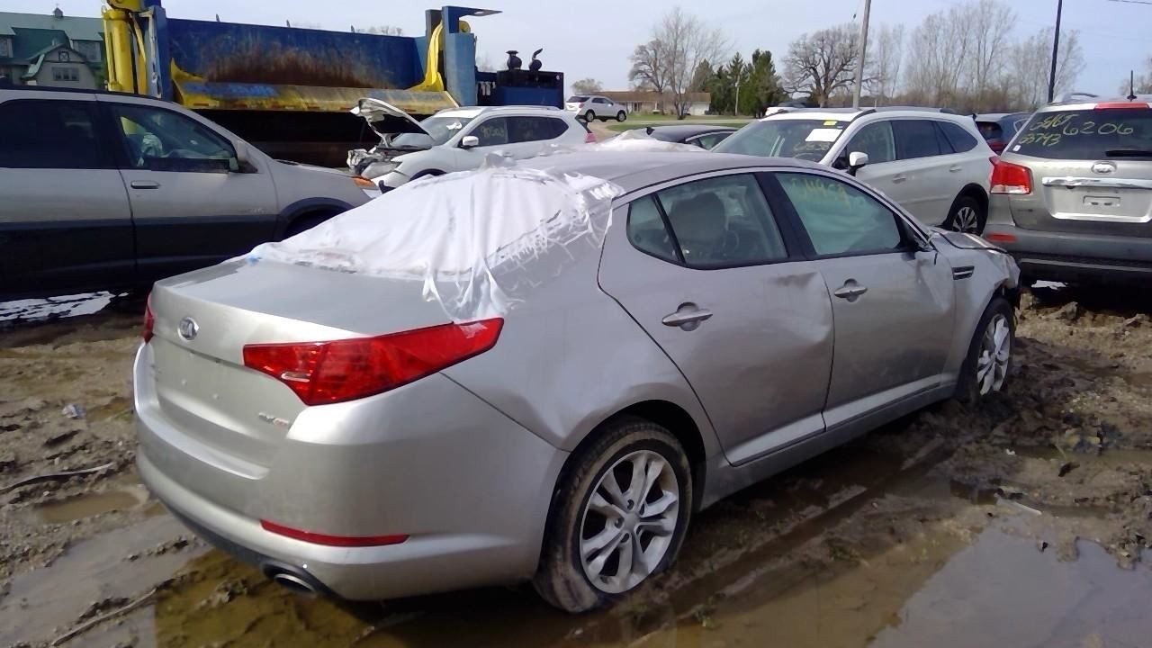 Passenger Tail Light EX Quarter Panel Mounted Fits 11-13 OPTIMA 4545908